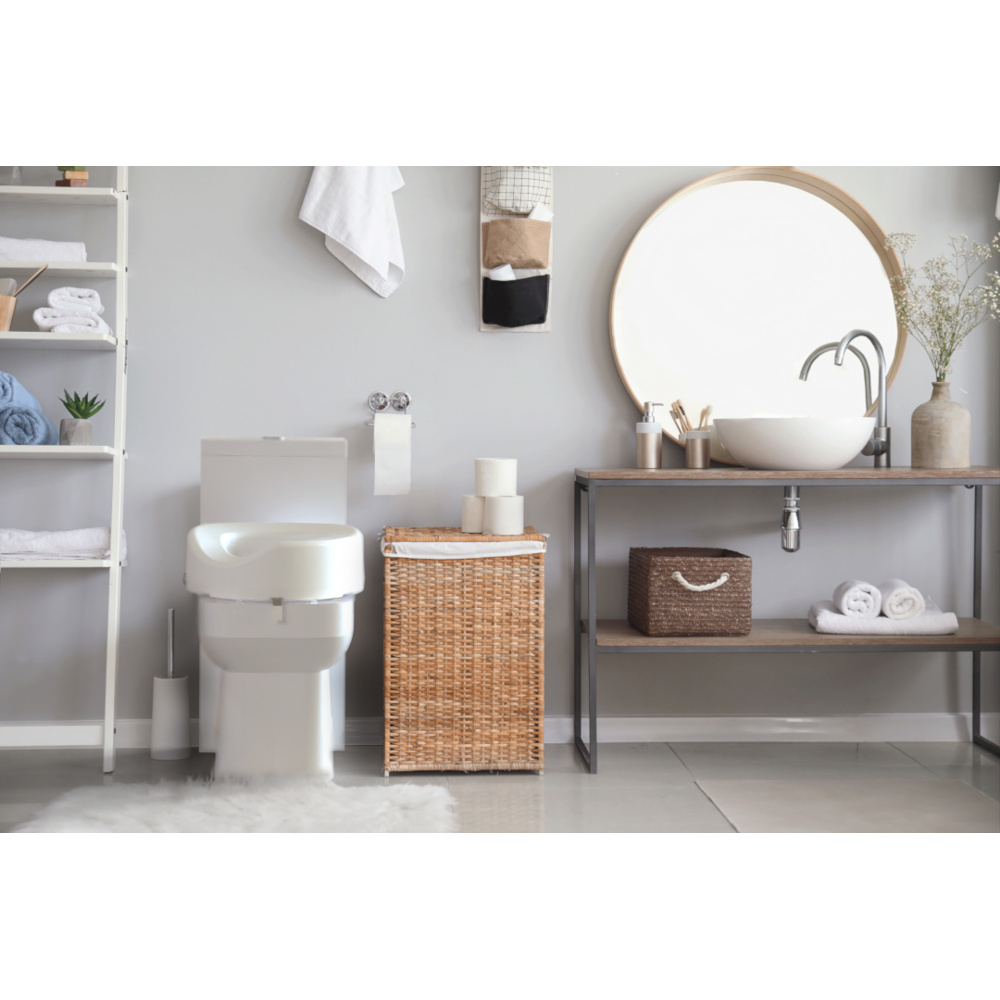 Jiný pohled na Ashby RHS 66284 Nástavec na WC zkosený pravý