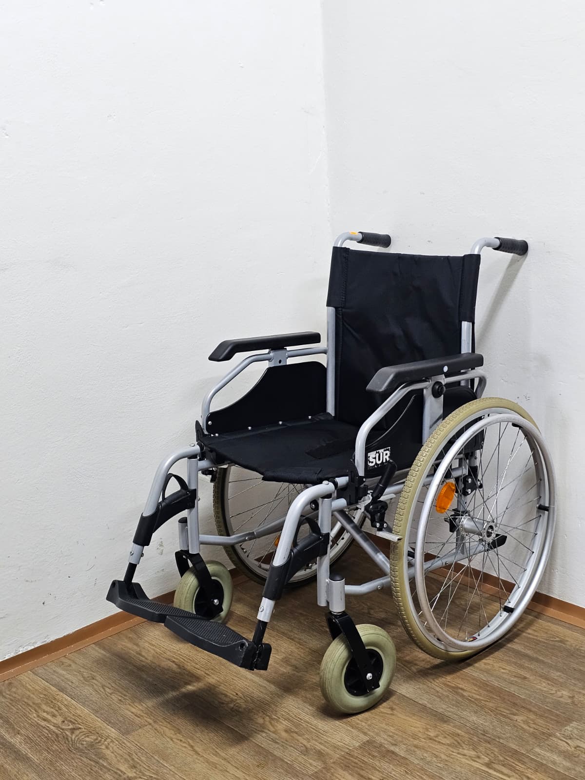 Sur 5329 repas mechanický invalidní vozík