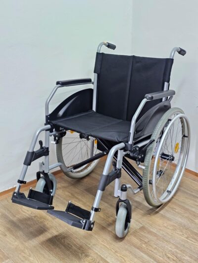 Lexis SB 51 5219 repas invalidní vozík širší sed