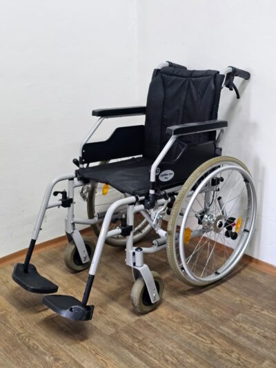 LightMan Start Plus 5402 repas odlehčený vozík s brzdami pro doprovod (půjčovna)