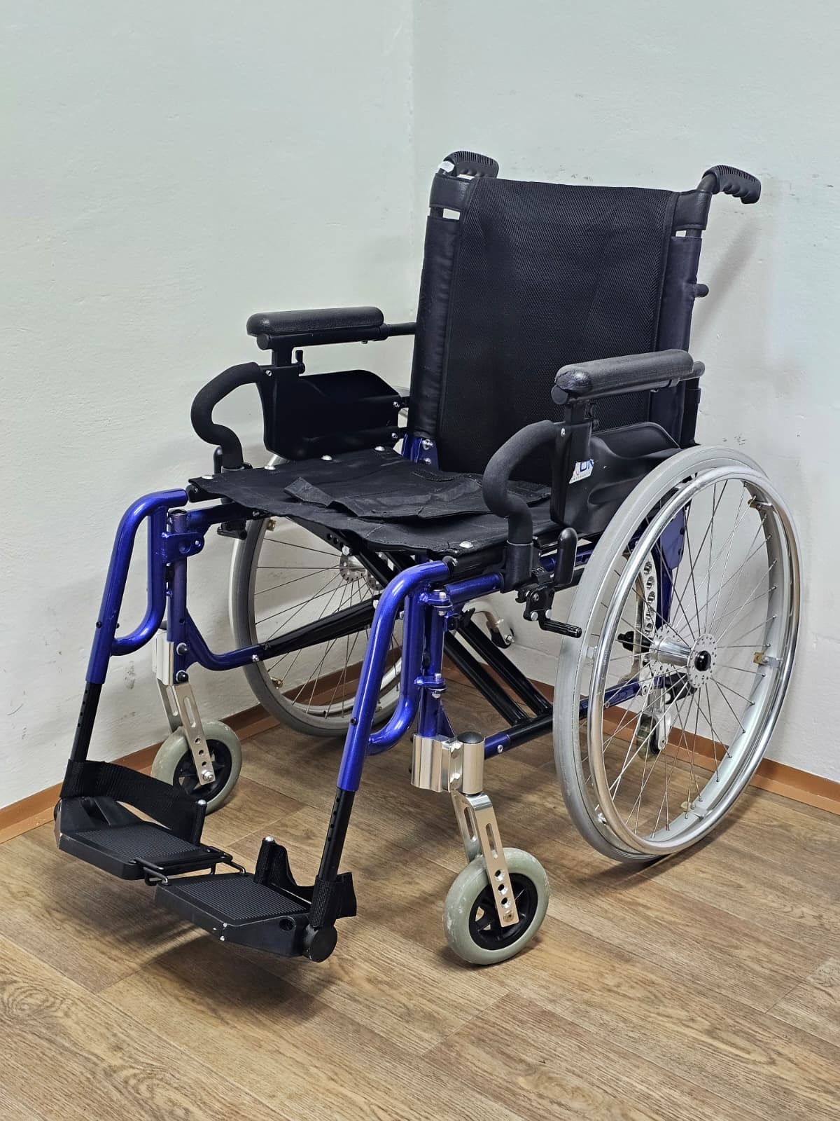 Progeo Basic light 5400 repas invalidní vozík odlehčený