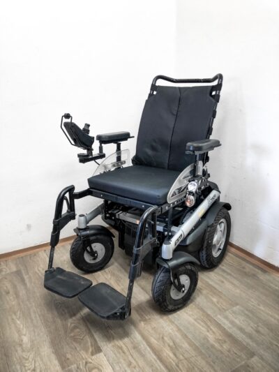 B600 4825 repas elektrický invalidní vozík (půjčovna)