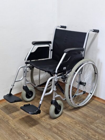 Servis 3600 5410 repas mechanický invalidní vozík (půjčovna)