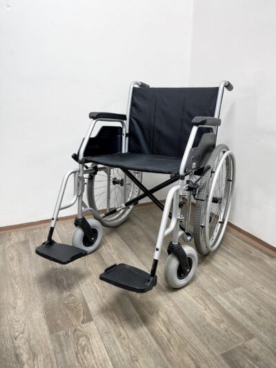 Service 3.600 5018 repas mechanický invalidní vozík zesílený